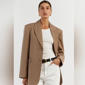 NWT Dissh Harley Boyfriend Blazer in Latte